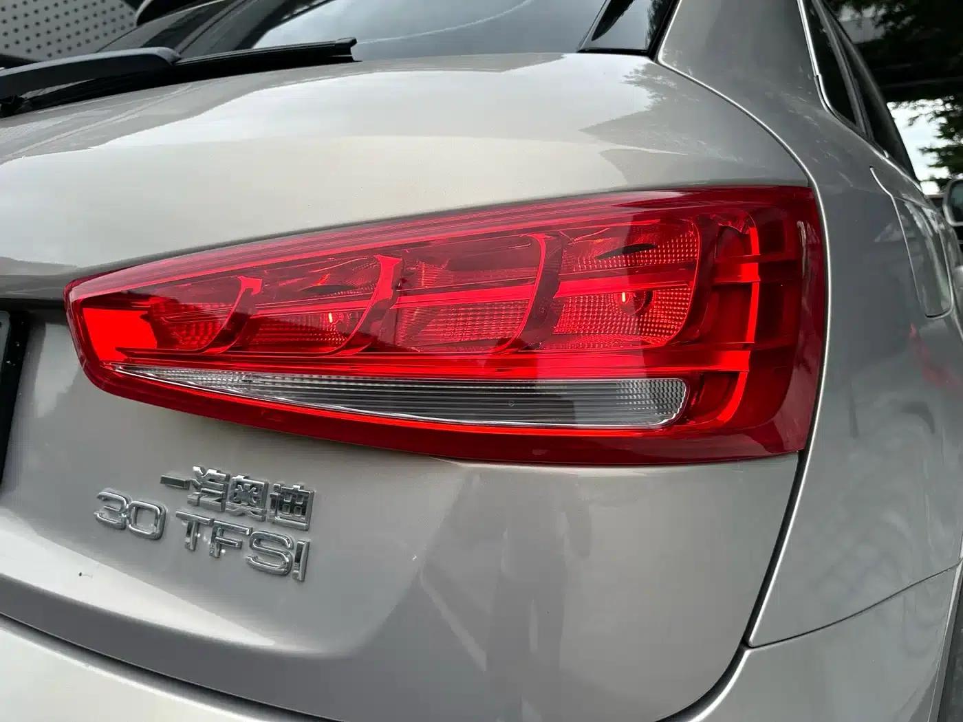Audi Q3 2015 30 TFSI Progressive — миниатюра 42
