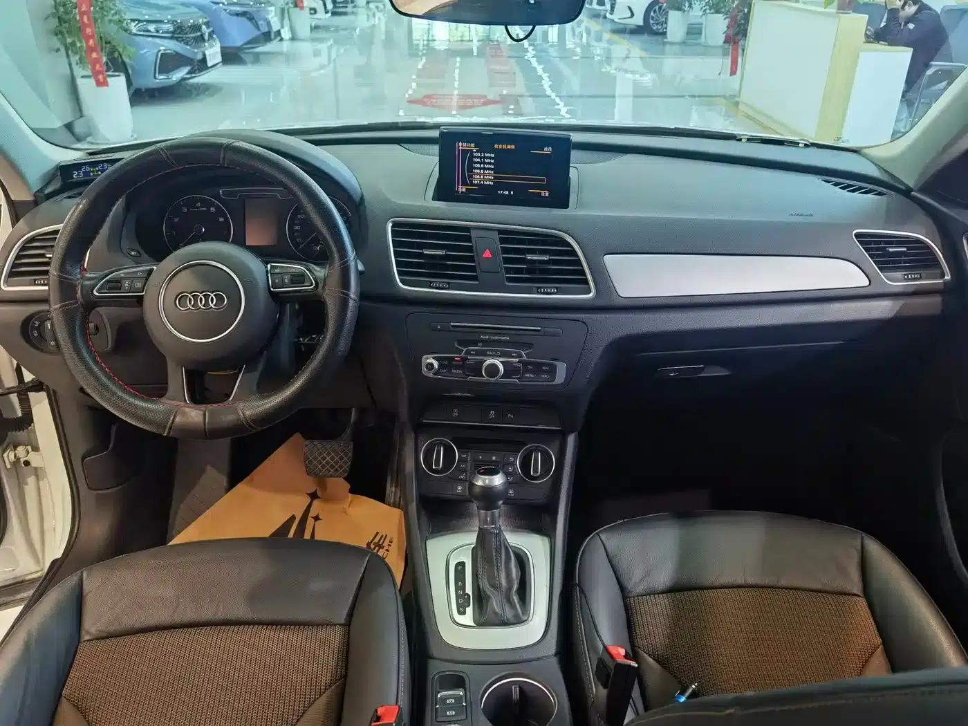 Audi Q3 2018 30 TFSI Fashion Edition — миниатюра 12