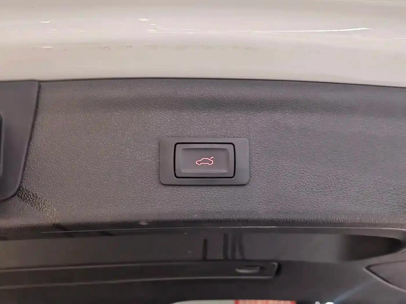 Audi Q3 2018 30 TFSI Fashion Edition — миниатюра 5