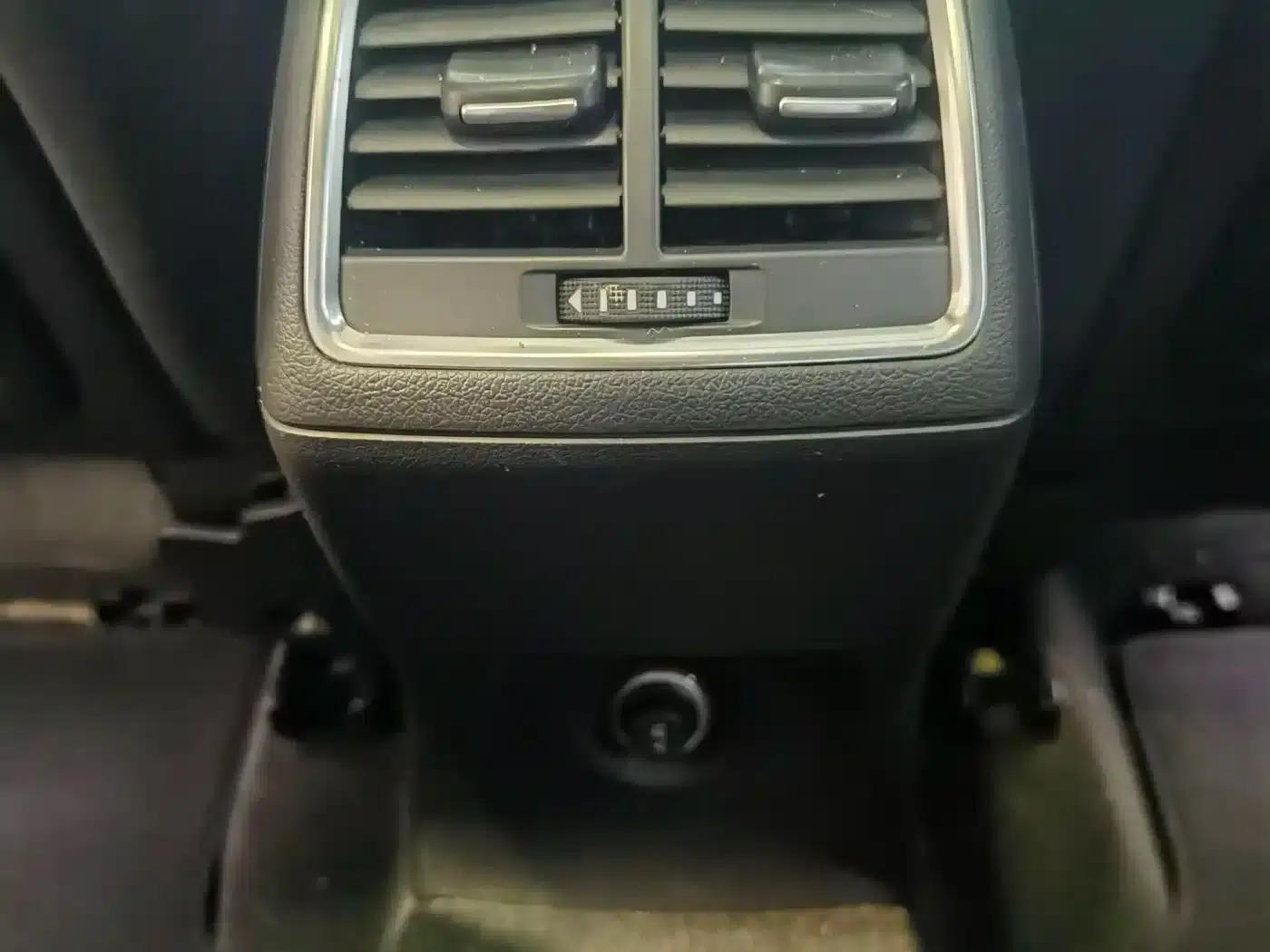 Audi Q3 2018 30 TFSI Fashion Edition — миниатюра 8