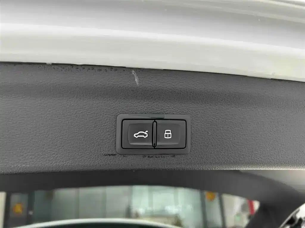 Audi Q3 2022 35 TFSI Fashion Dynamic Edition — миниатюра 17