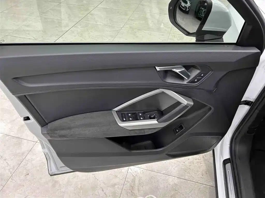 Audi Q3 2022 35 TFSI Fashion Dynamic Edition — миниатюра 10
