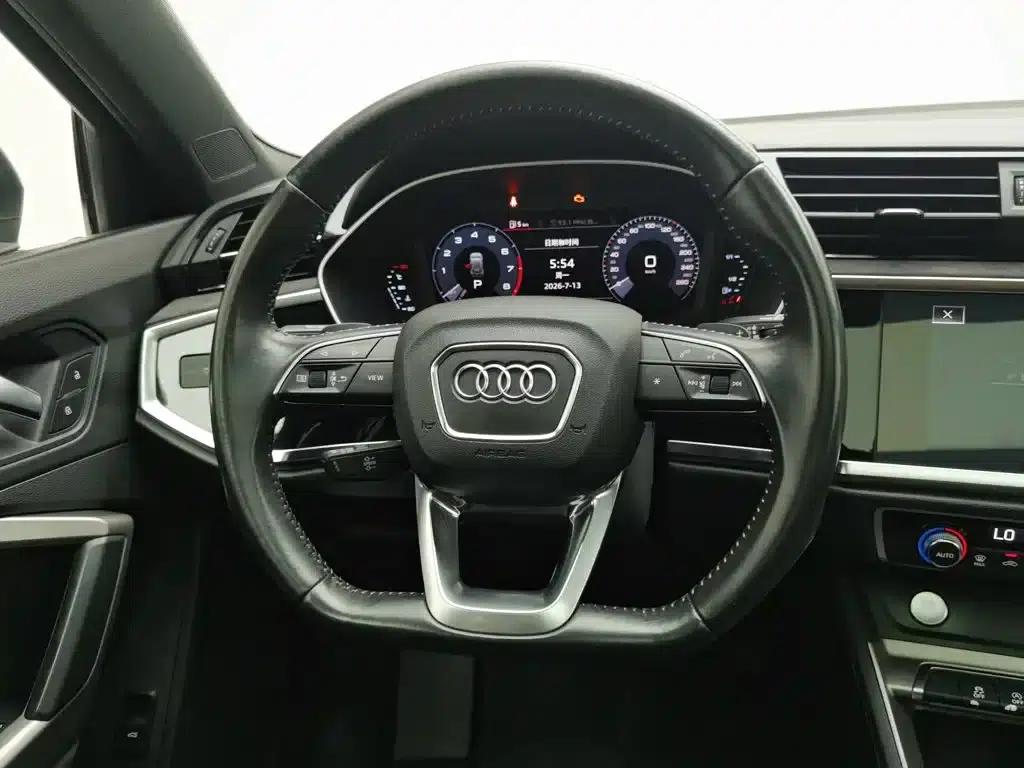 Audi Q3 2019 35 TFSI Fashion Dynamic Edition — миниатюра 11