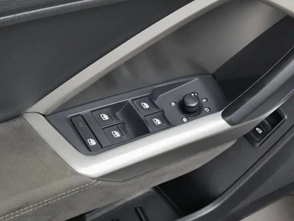 Audi Q3 2019 35 TFSI Fashion Dynamic Edition — миниатюра 9
