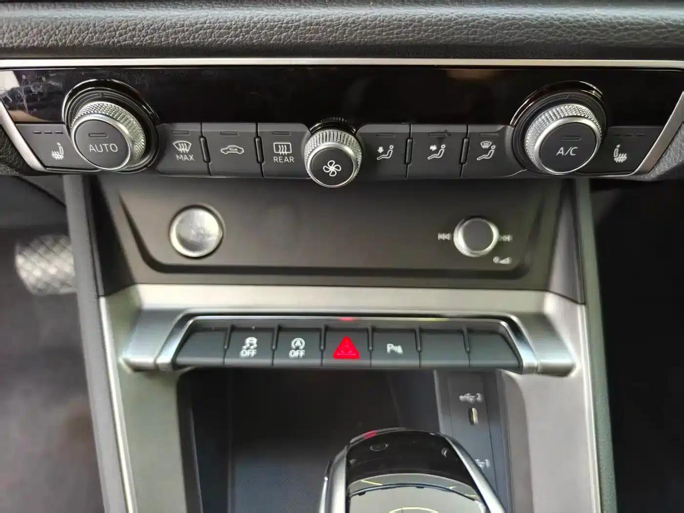Audi Q3 2022 35 TFSI Progressive Dynamic — миниатюра 11