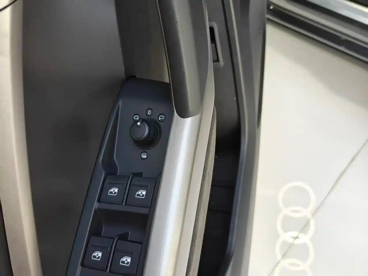 Audi Q3 2022 35 TFSI Progressive Dynamic — миниатюра 14
