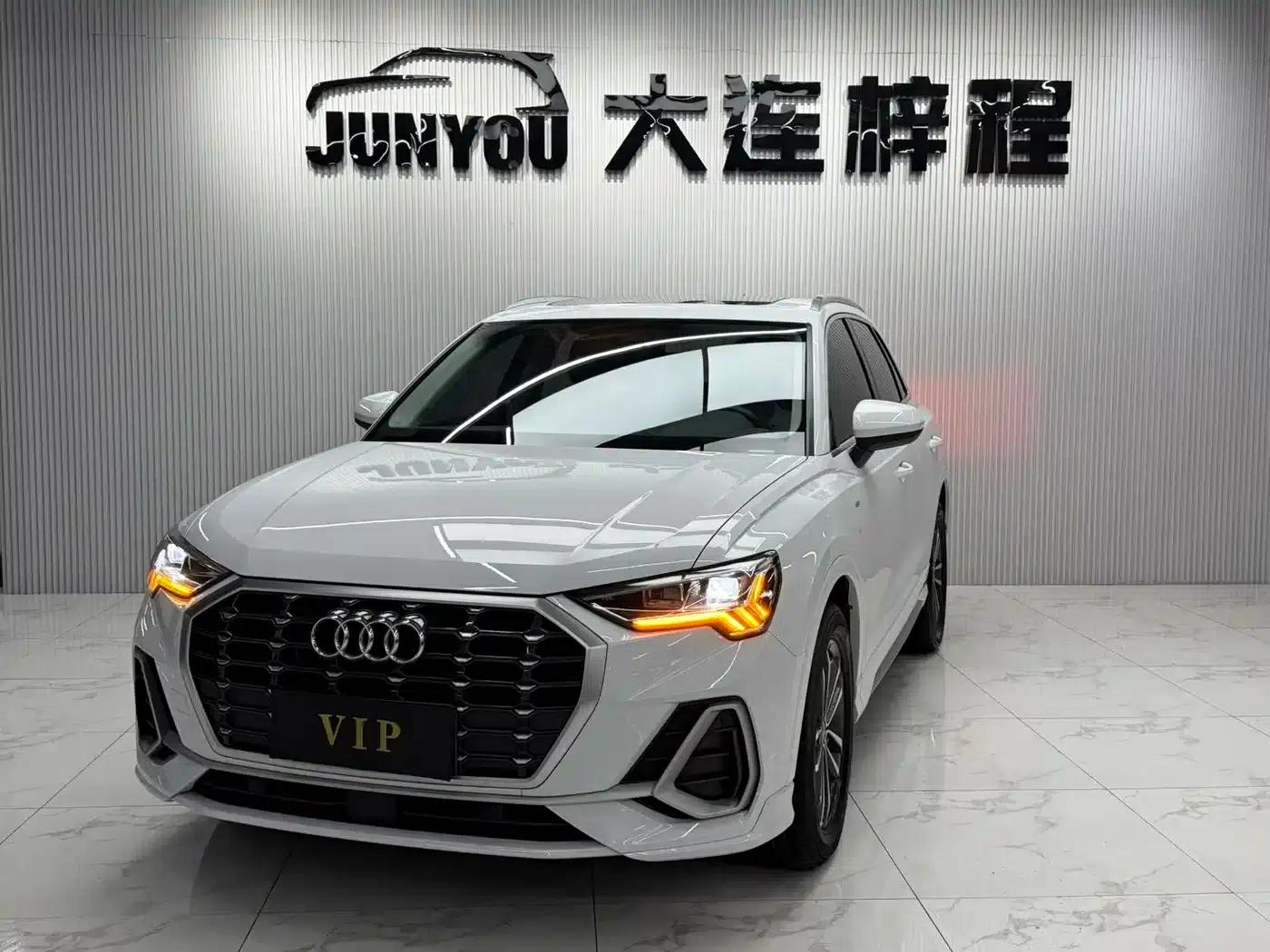 Audi Q3 2022 35 TFSI Progressive Dynamic — миниатюра 1