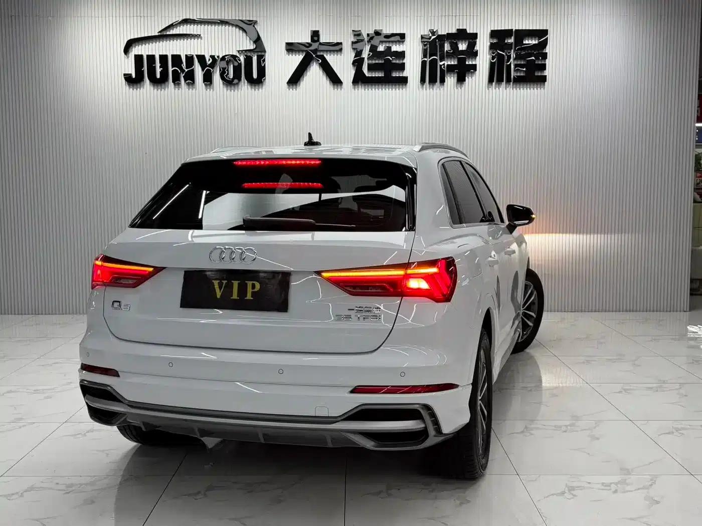 Audi Q3 2022 35 TFSI Progressive Dynamic — миниатюра 6