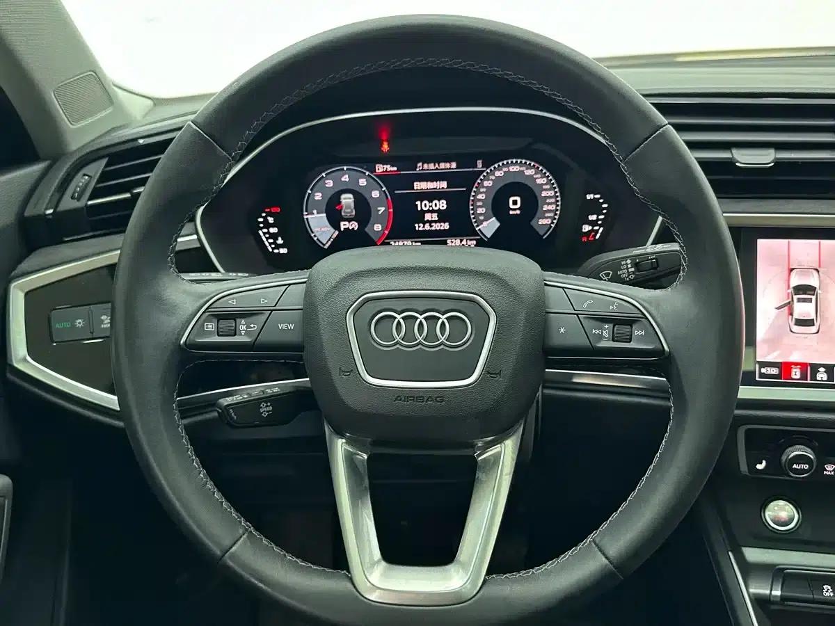 Audi Q3 2023 35 TFSI Progressive Dynamic (1.4T) — миниатюра 11