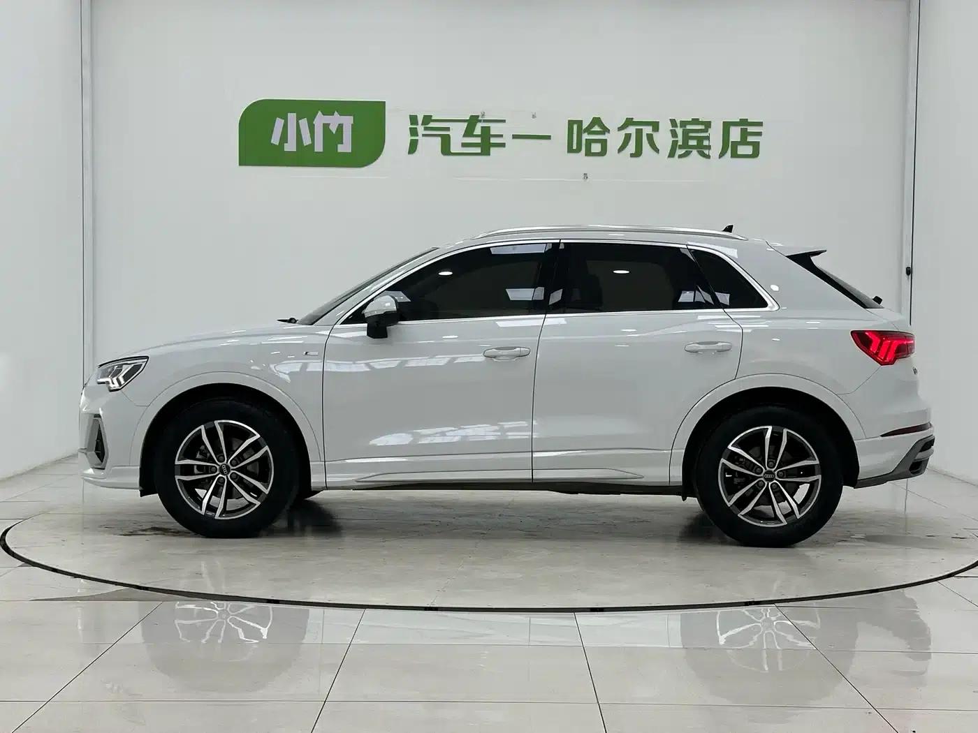 Audi Q3 2023 35 TFSI Progressive Dynamic (1.4T) — миниатюра 5