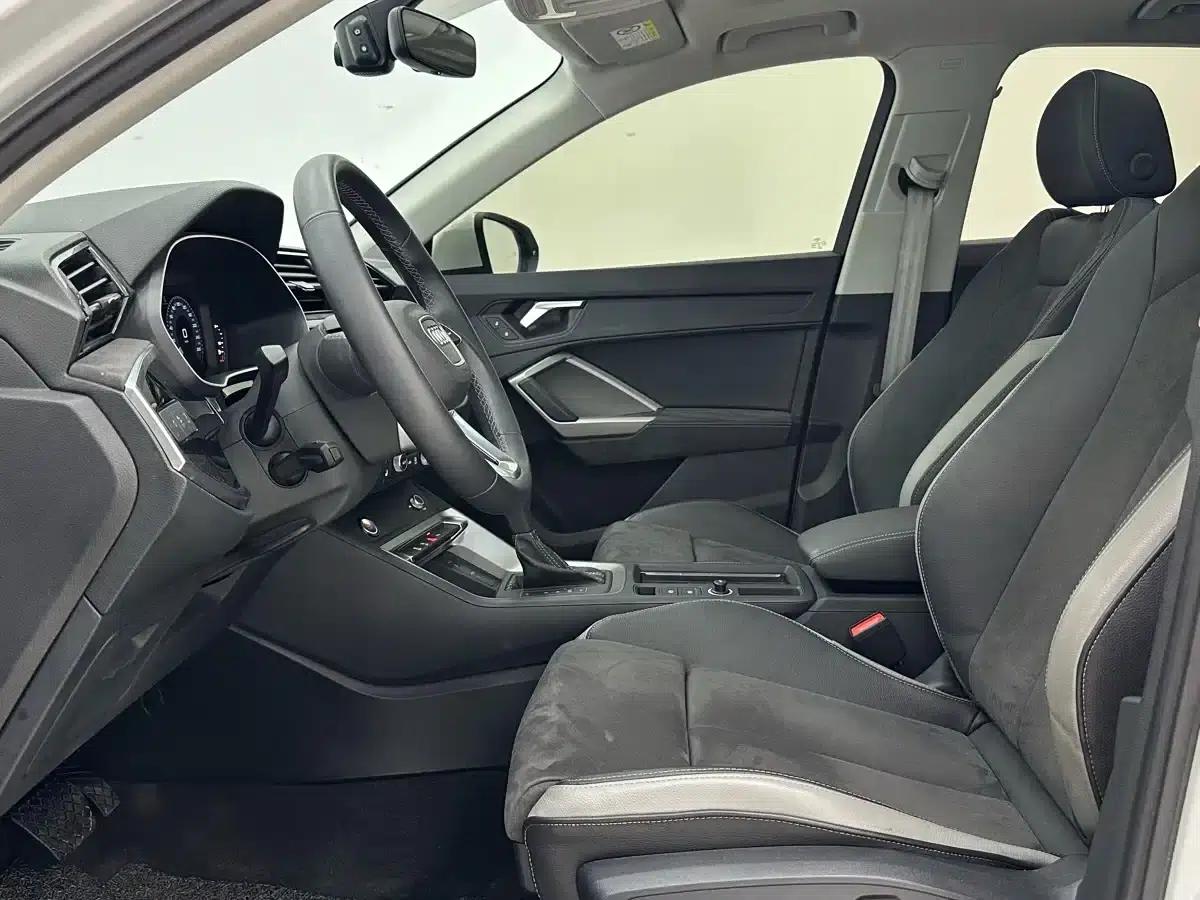 Audi Q3 2023 35 TFSI Progressive Dynamic (1.4T) — миниатюра 7