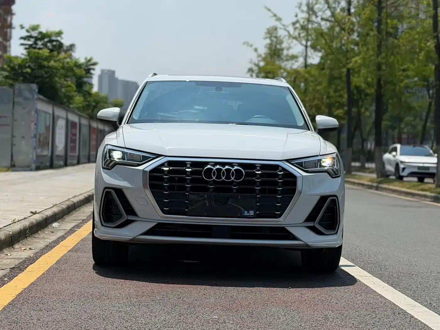 Audi Q3 2022 35 TFSI Fashion Dynamic Edition — миниатюра 2