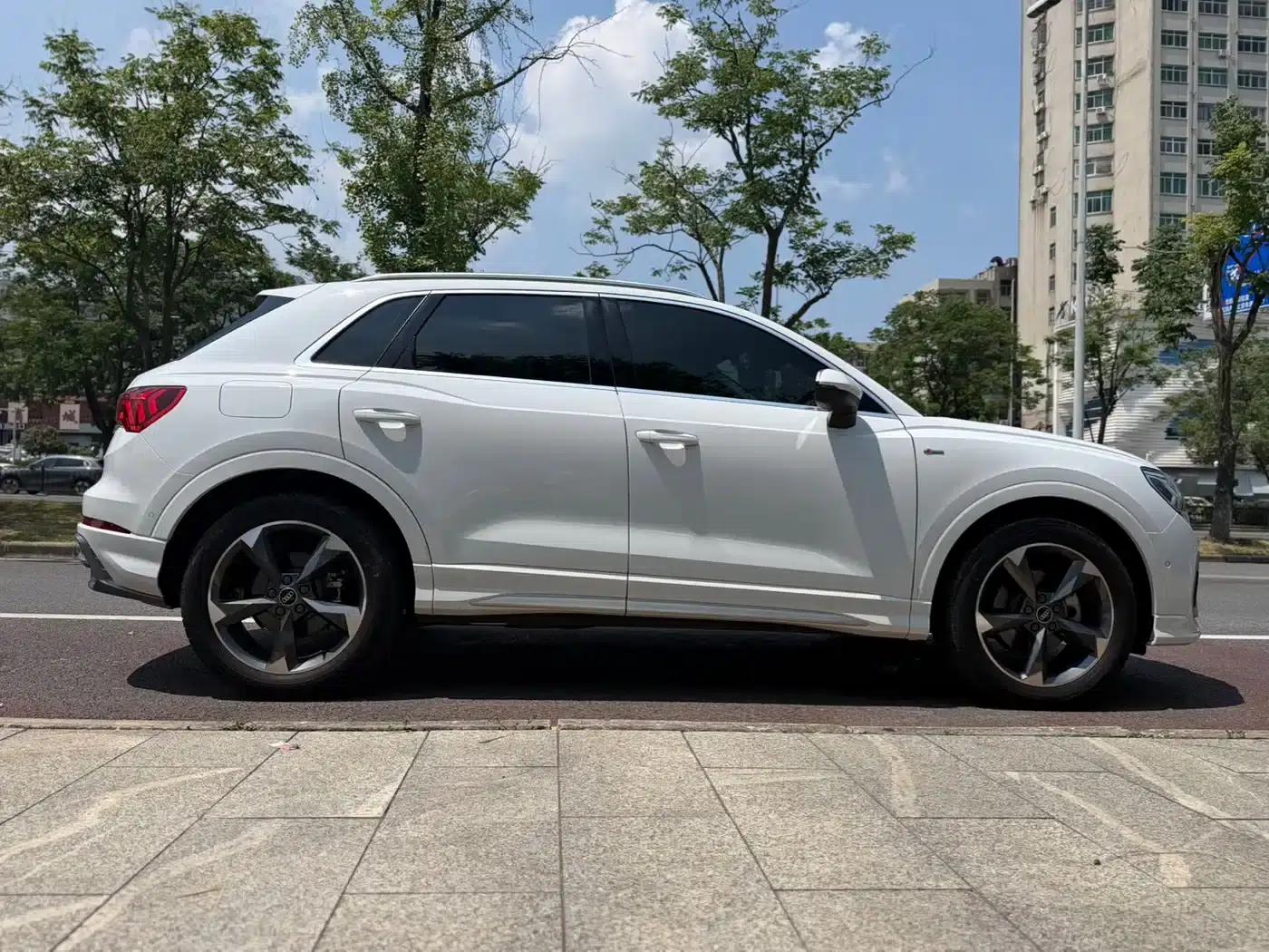 Audi Q3 2022 35 TFSI Fashion Dynamic Edition — миниатюра 8