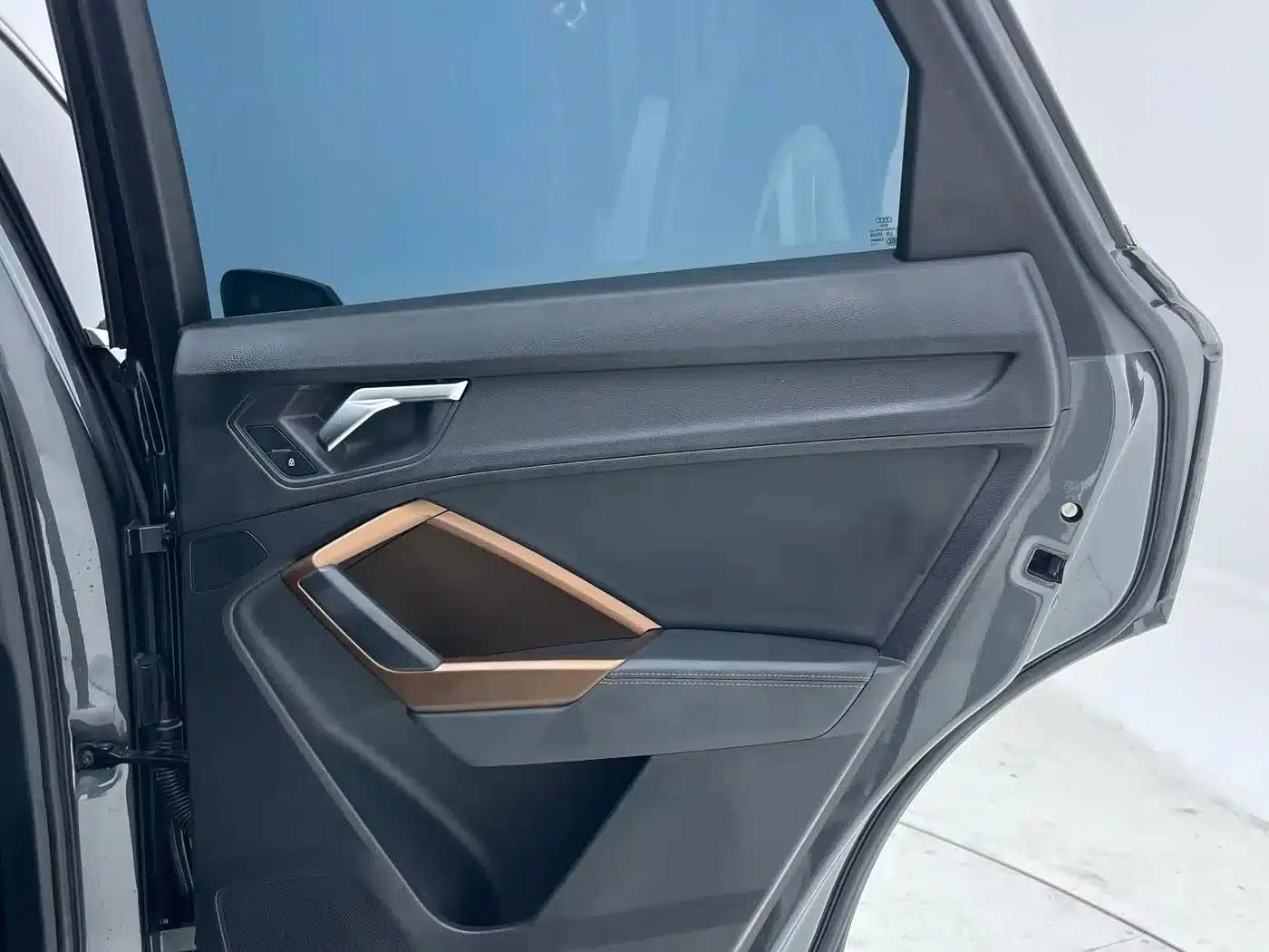 Audi Q3 2022 35 TFSI Fashion Elegance — миниатюра 8