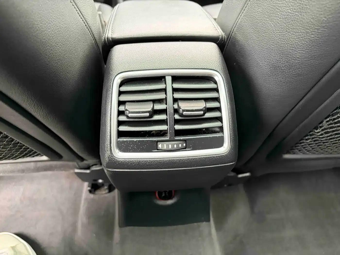 Audi Q3 2015 35 TFSI quattro Technology Edition — миниатюра 8