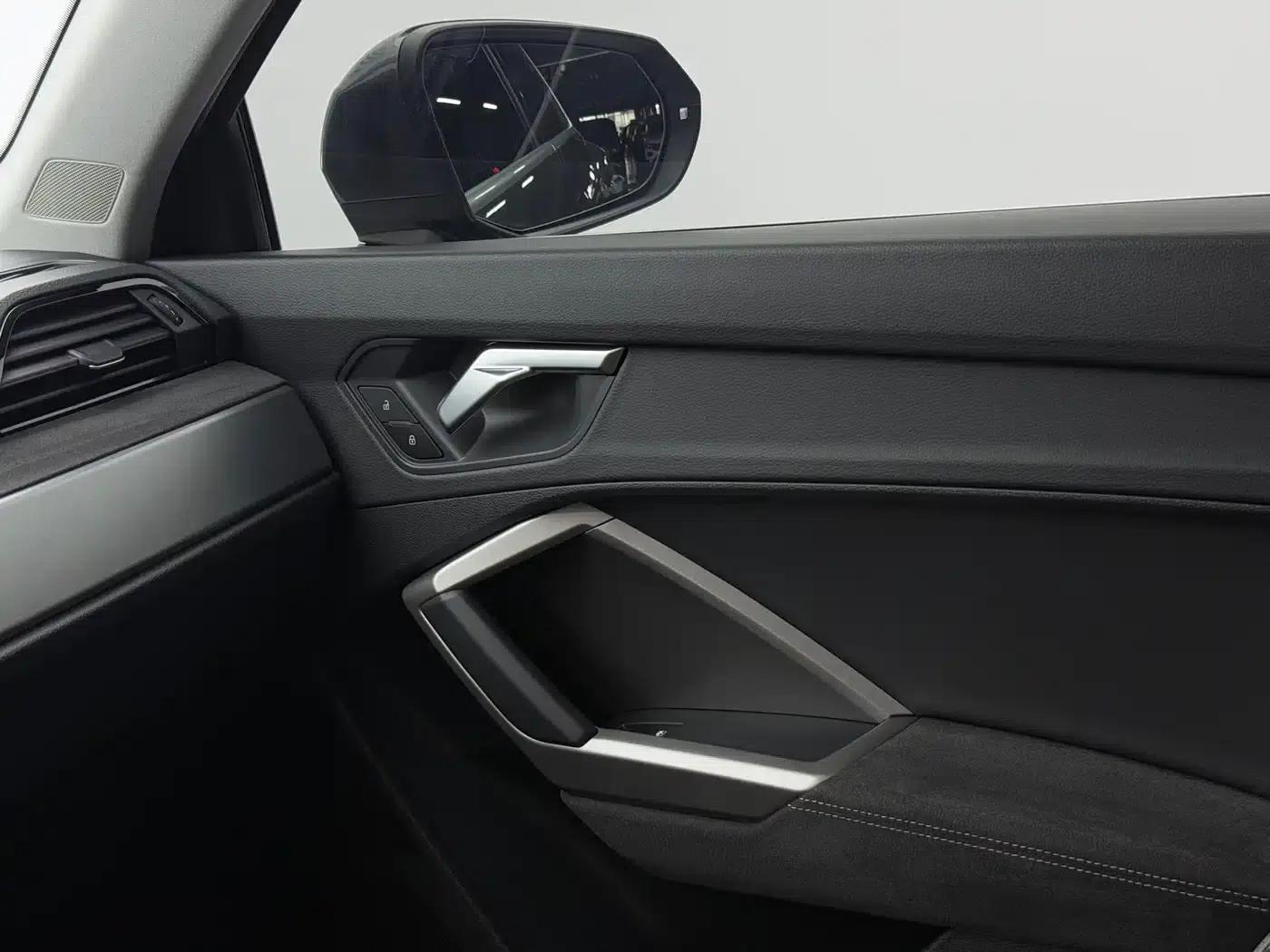 Audi Q3 2023 35 TFSI Fashion Dynamic (1.4T) — миниатюра 11