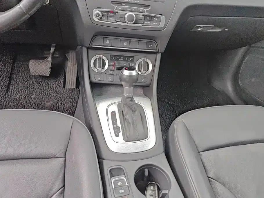 Audi Q3 2013 35 TFSI Comfort — миниатюра 16