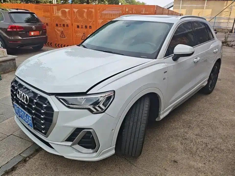 Audi Q3 2022 35 TFSI Fashion Dynamic Edition — миниатюра 1