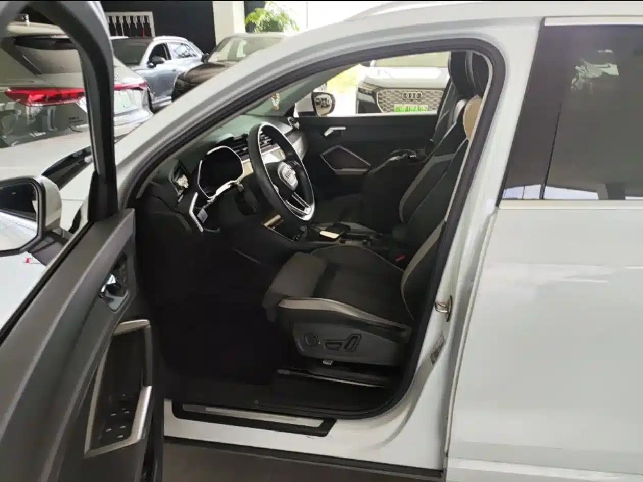 Audi Q3 2022 35 TFSI Progressive Dynamic — миниатюра 5