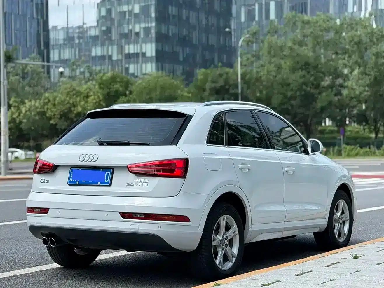 Audi Q3 2018 30th Anniversary Edition 30 TFSI Fashion Model — миниатюра 3