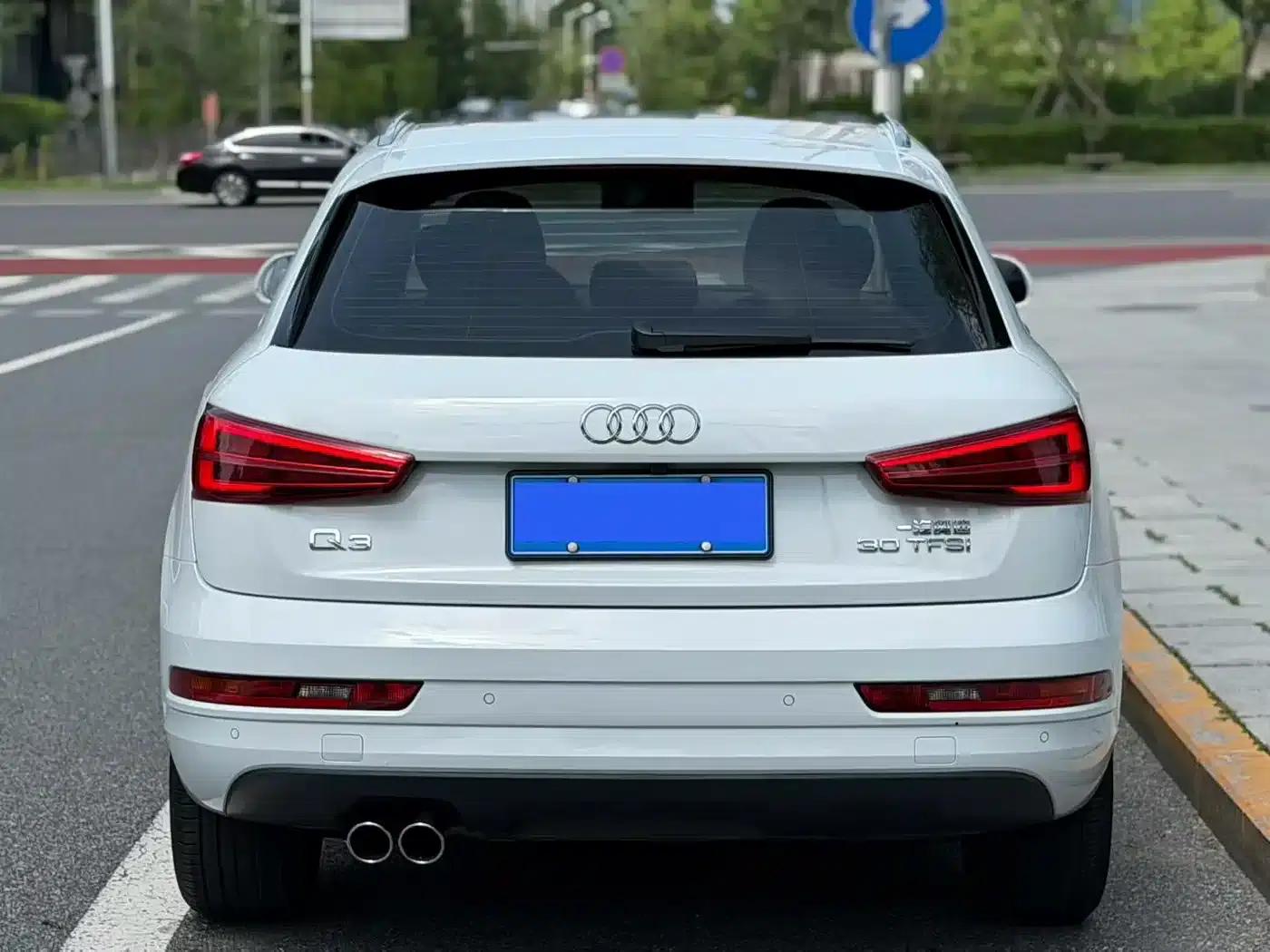 Audi Q3 2018 30th Anniversary Edition 30 TFSI Fashion Model — миниатюра 6