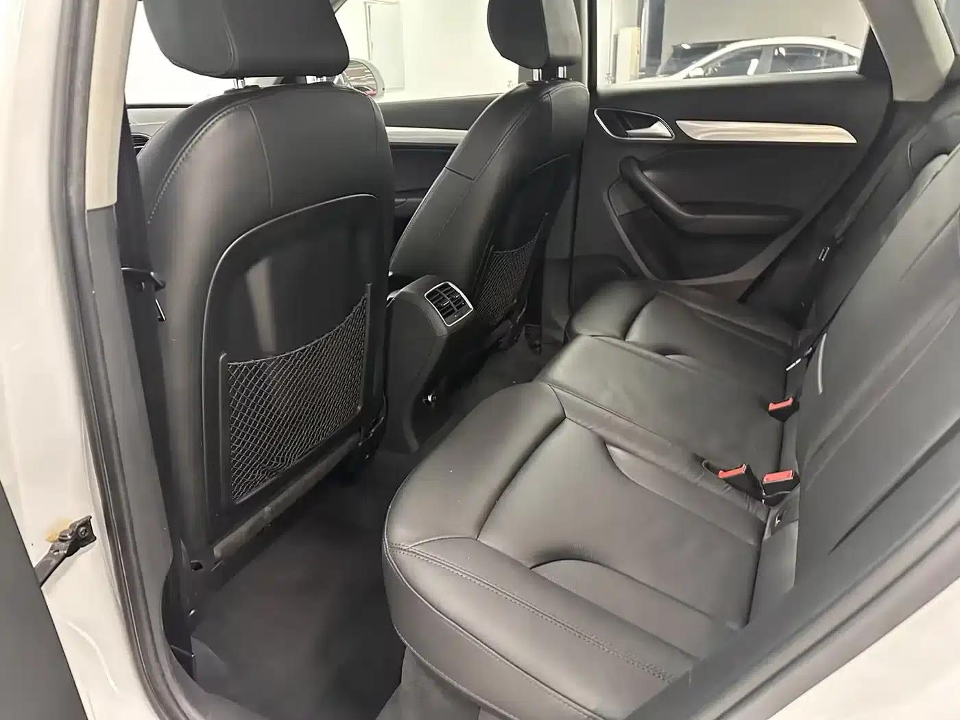 Audi Q3 2015 35 TFSI quattro Technology Edition — миниатюра 14