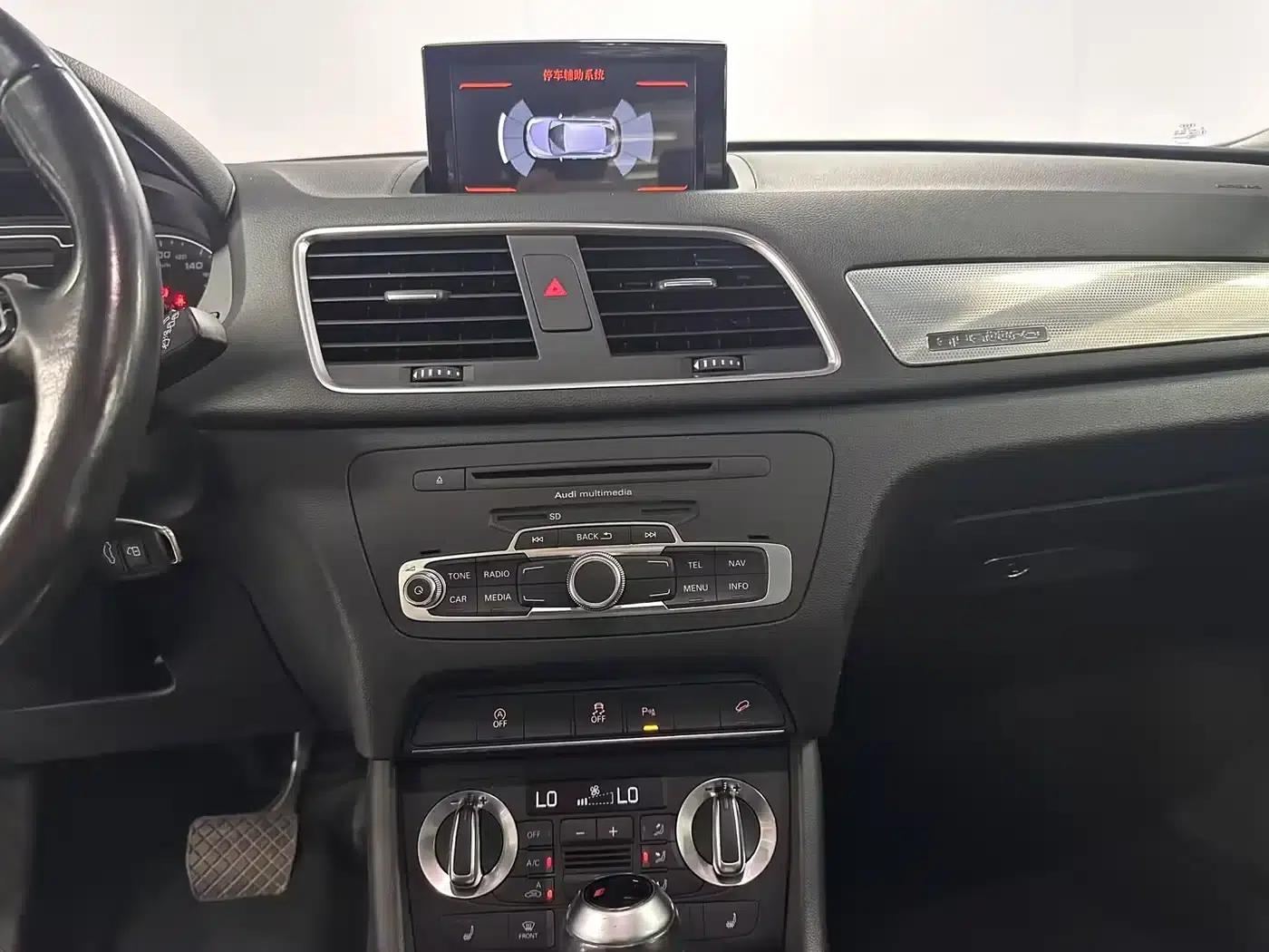 Audi Q3 2015 35 TFSI quattro Technology Edition — миниатюра 9