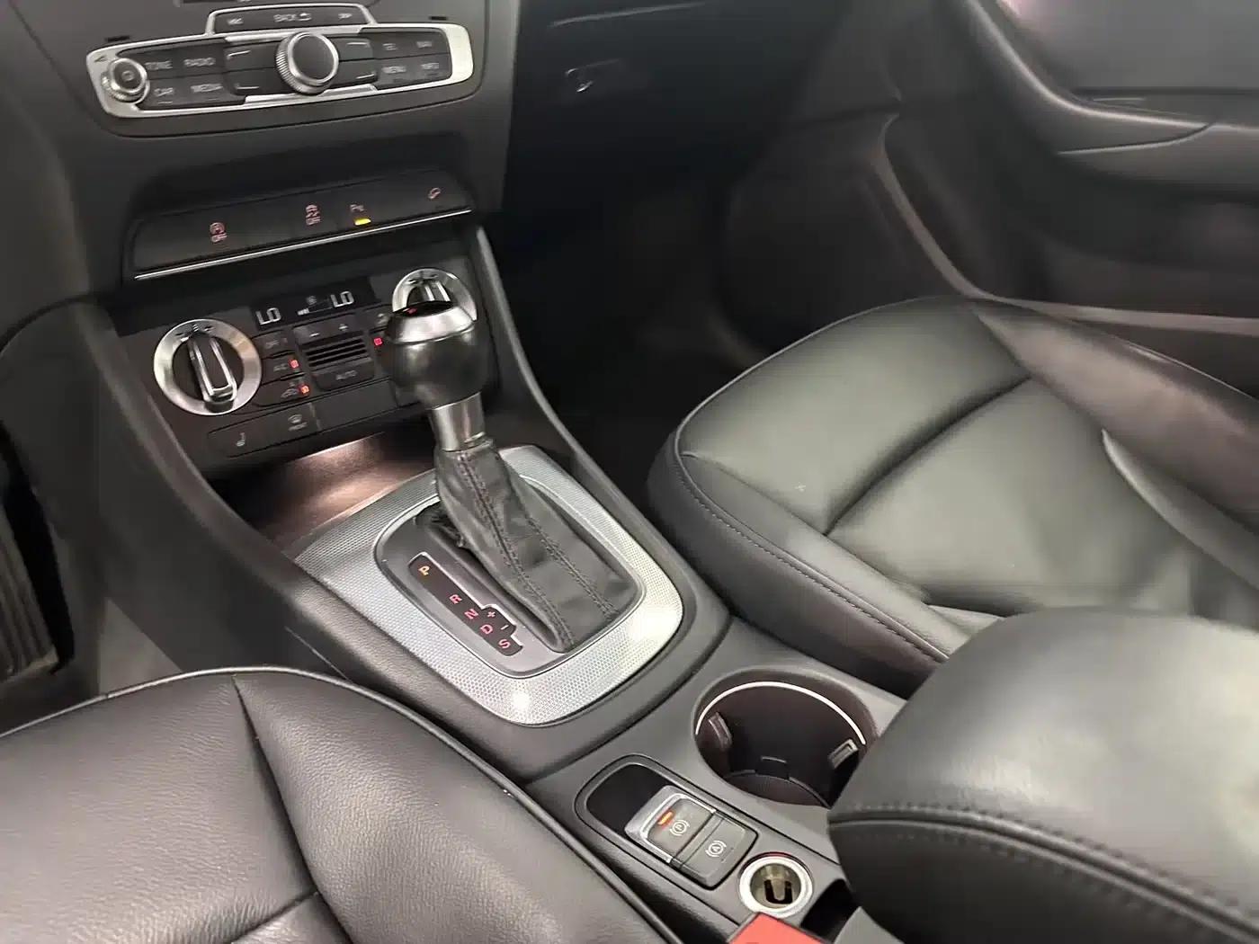Audi Q3 2015 35 TFSI quattro Technology Edition — миниатюра 10