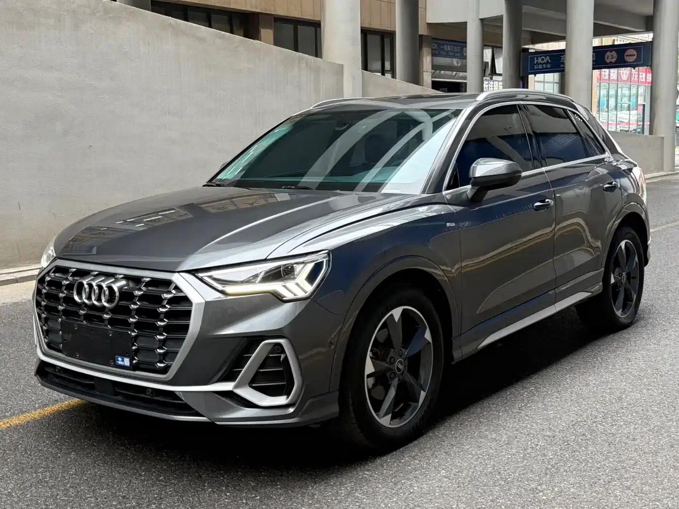 Audi Q3 2022 35 TFSI Fashion Dynamic Edition — миниатюра 1