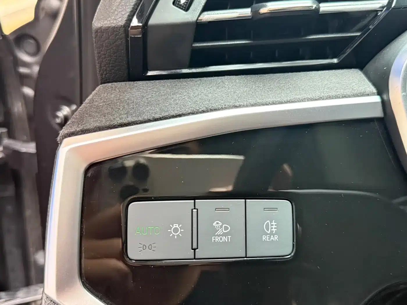 Audi Q3 2022 35 TFSI Fashion Dynamic Edition — миниатюра 16