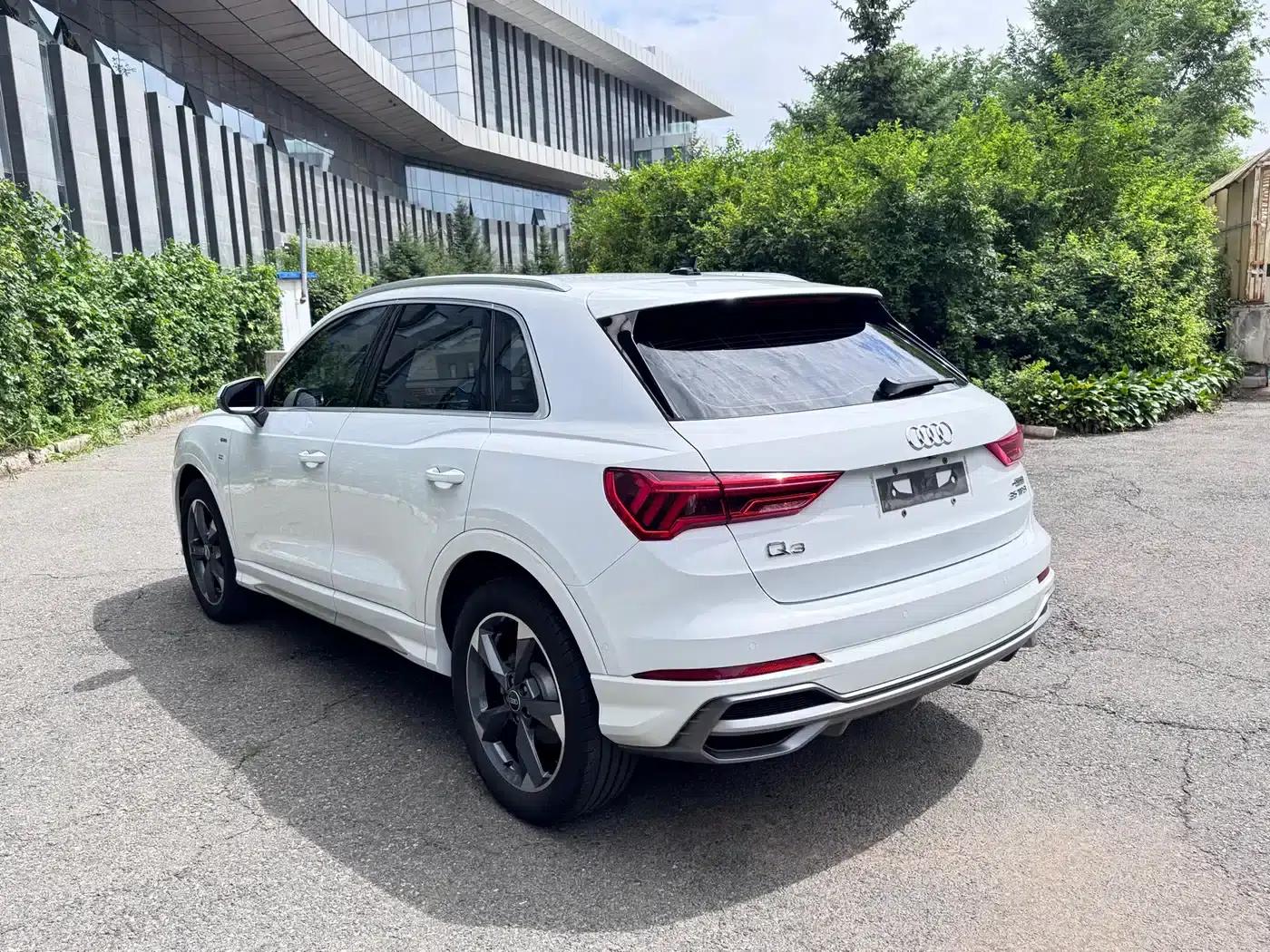 Audi Q3 2022 35 TFSI Fashion Dynamic Edition — миниатюра 4