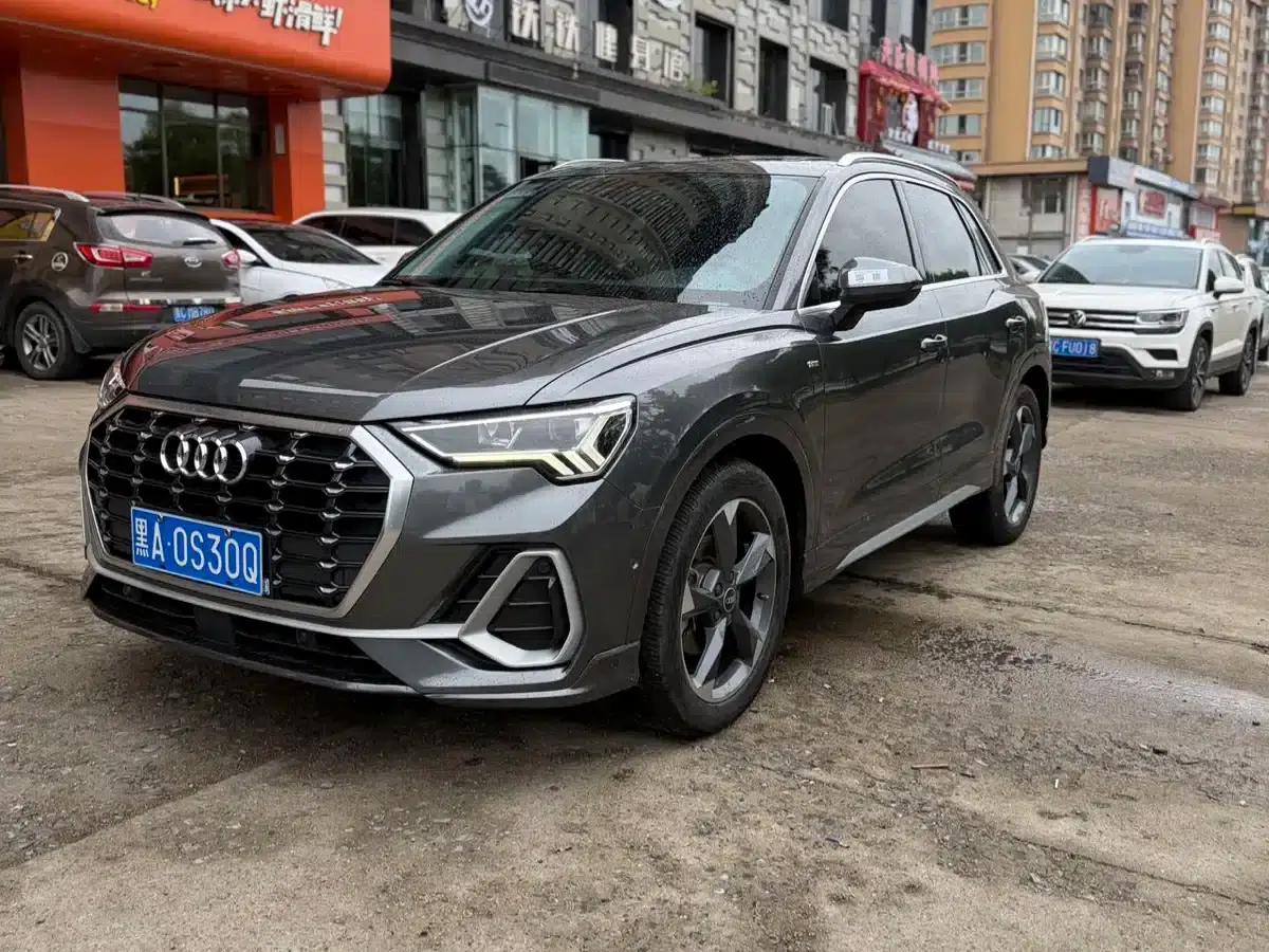 Audi Q3 2022 35 TFSI Fashion Dynamic Edition — миниатюра 1