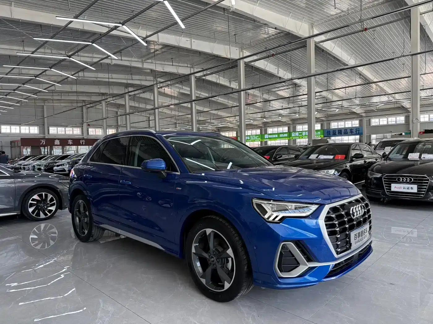 Audi Q3 2022 35 TFSI Fashion Dynamic Edition — миниатюра 3