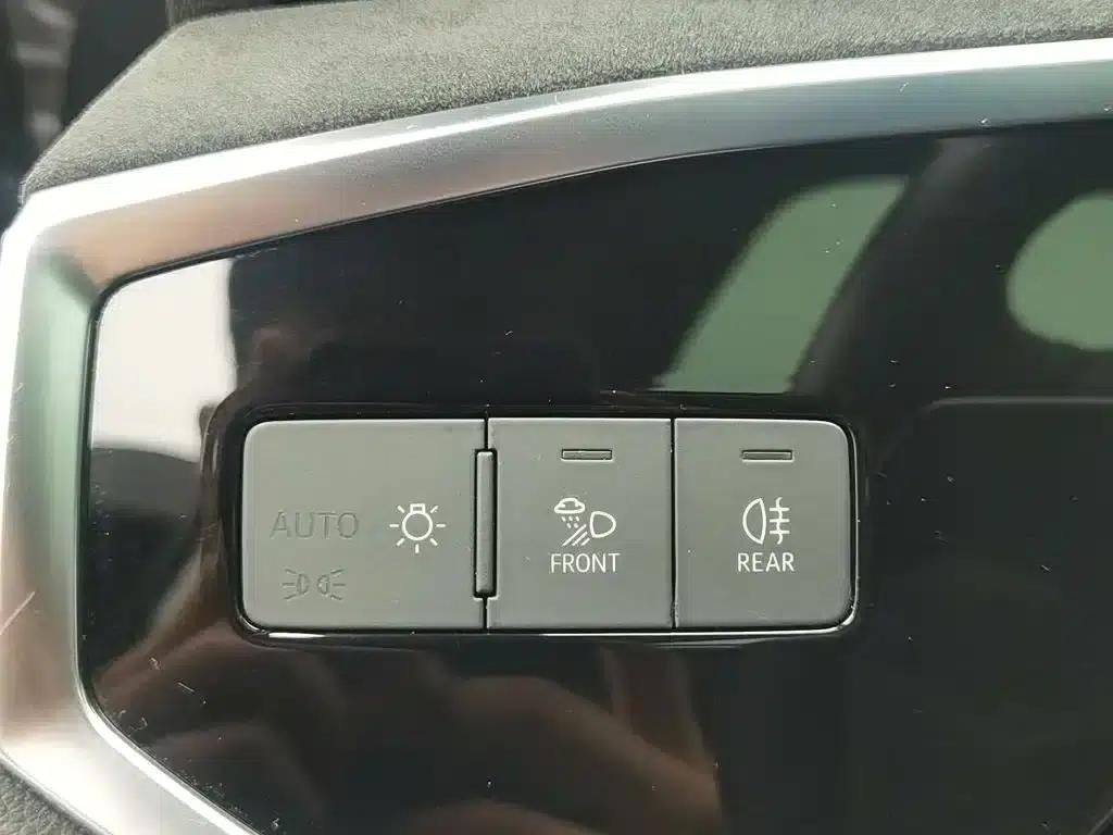 Audi Q3 2020 35 TFSI Fashion Dynamic Edition — миниатюра 21