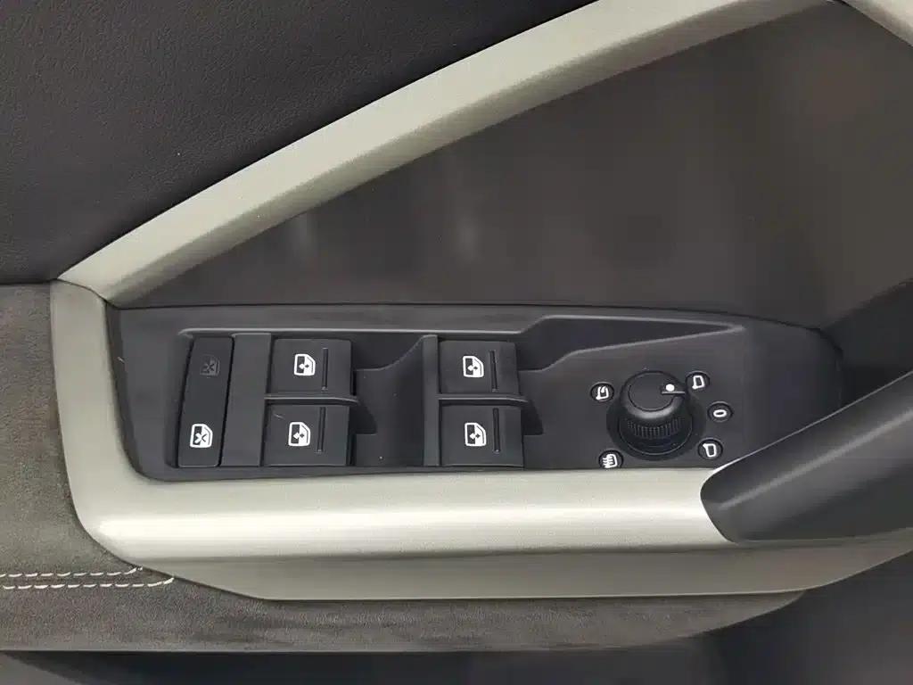 Audi Q3 2020 35 TFSI Fashion Dynamic Edition — миниатюра 9