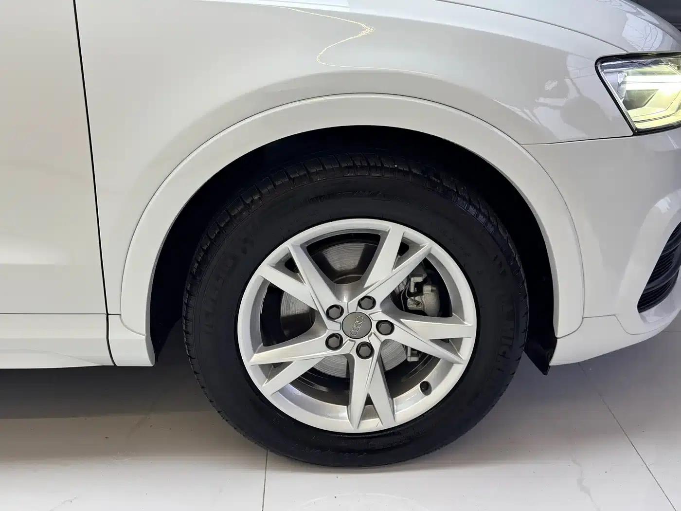 Audi Q3 2017 35 TFSI Fashion Edition — миниатюра 16