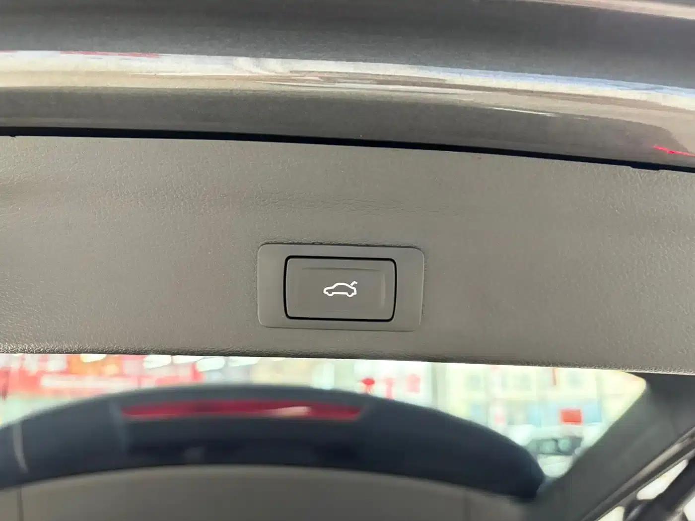 Audi Q3 2023 35 TFSI Progressive Dynamic (1.4T) — миниатюра 11