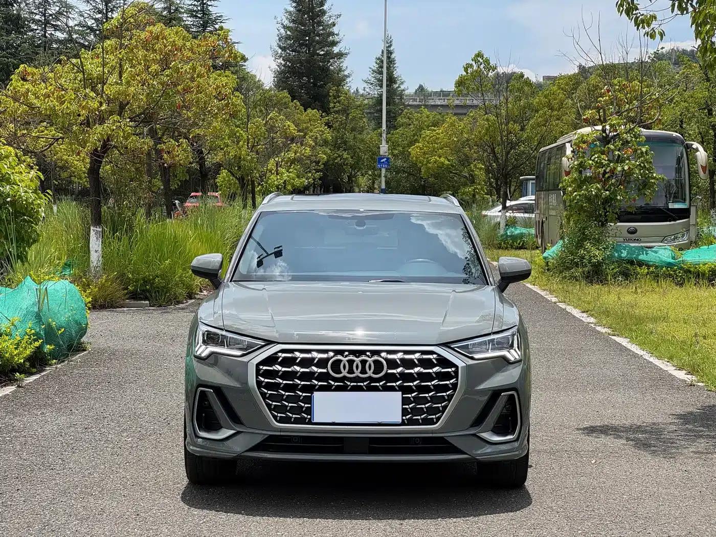 Audi Q3 2024 35 TFSI Fashion Dynamic Edition — миниатюра 2