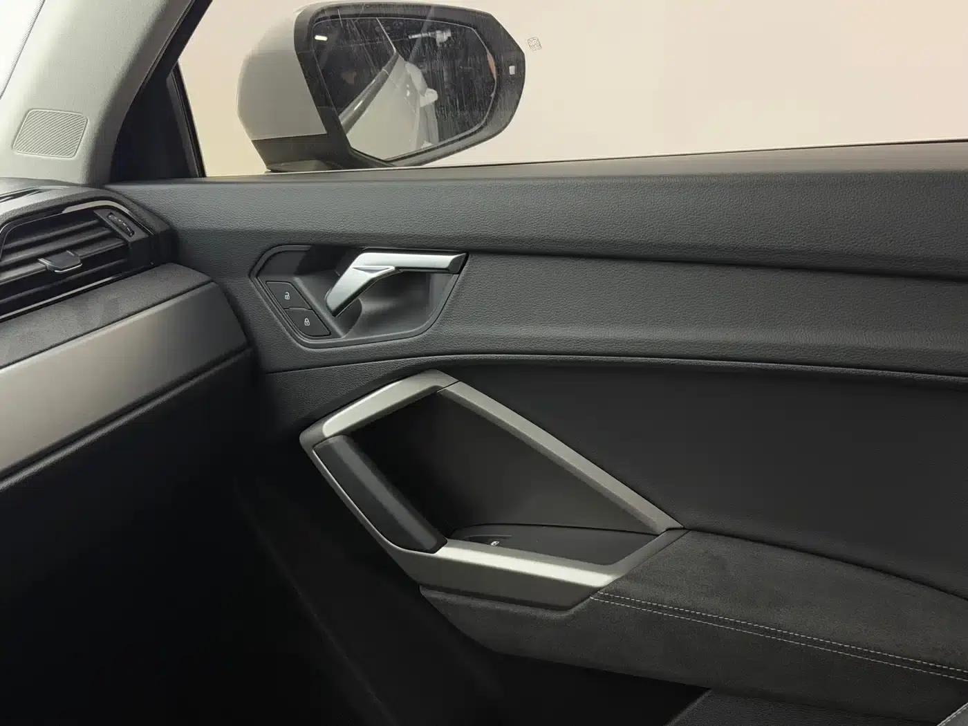 Audi Q3 2022 35 TFSI Fashion Dynamic Edition — миниатюра 11