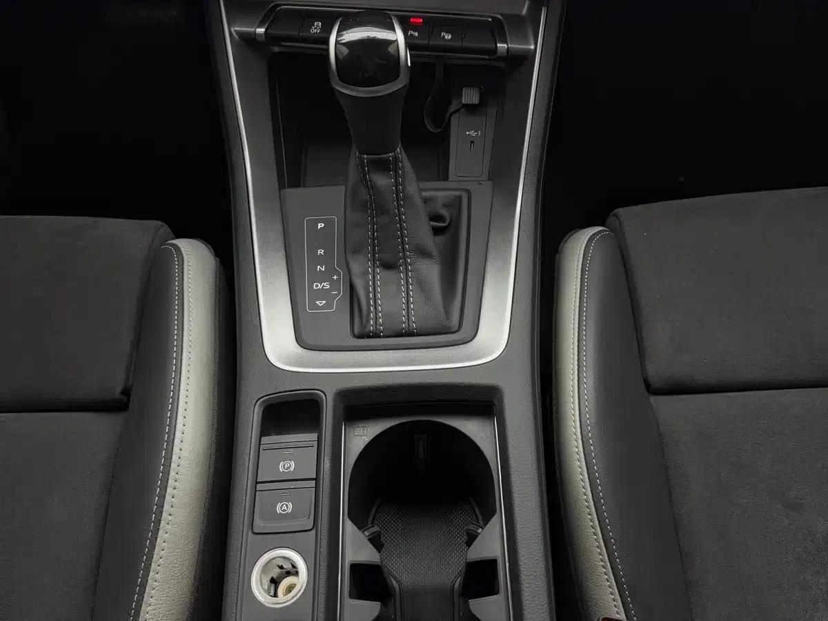 Audi Q3 2022 35 TFSI Fashion Dynamic Edition — миниатюра 12