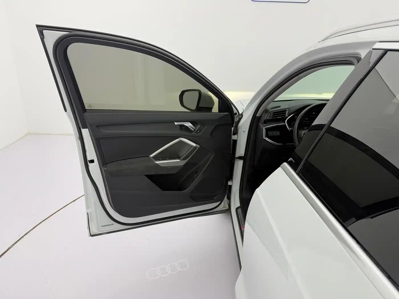 Audi Q3 2022 35 TFSI Fashion Dynamic Edition — миниатюра 23