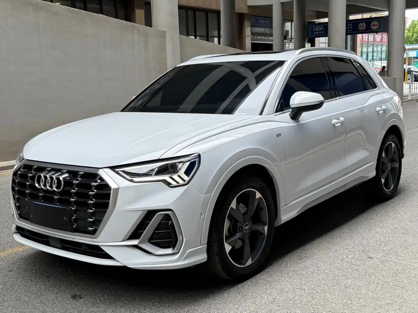 Audi Q3 2023 35 TFSI Fashion Dynamic (1.4T) — миниатюра 1
