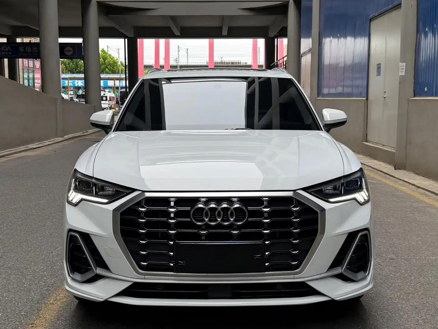 Audi Q3 2023 35 TFSI Fashion Dynamic (1.4T) — миниатюра 2