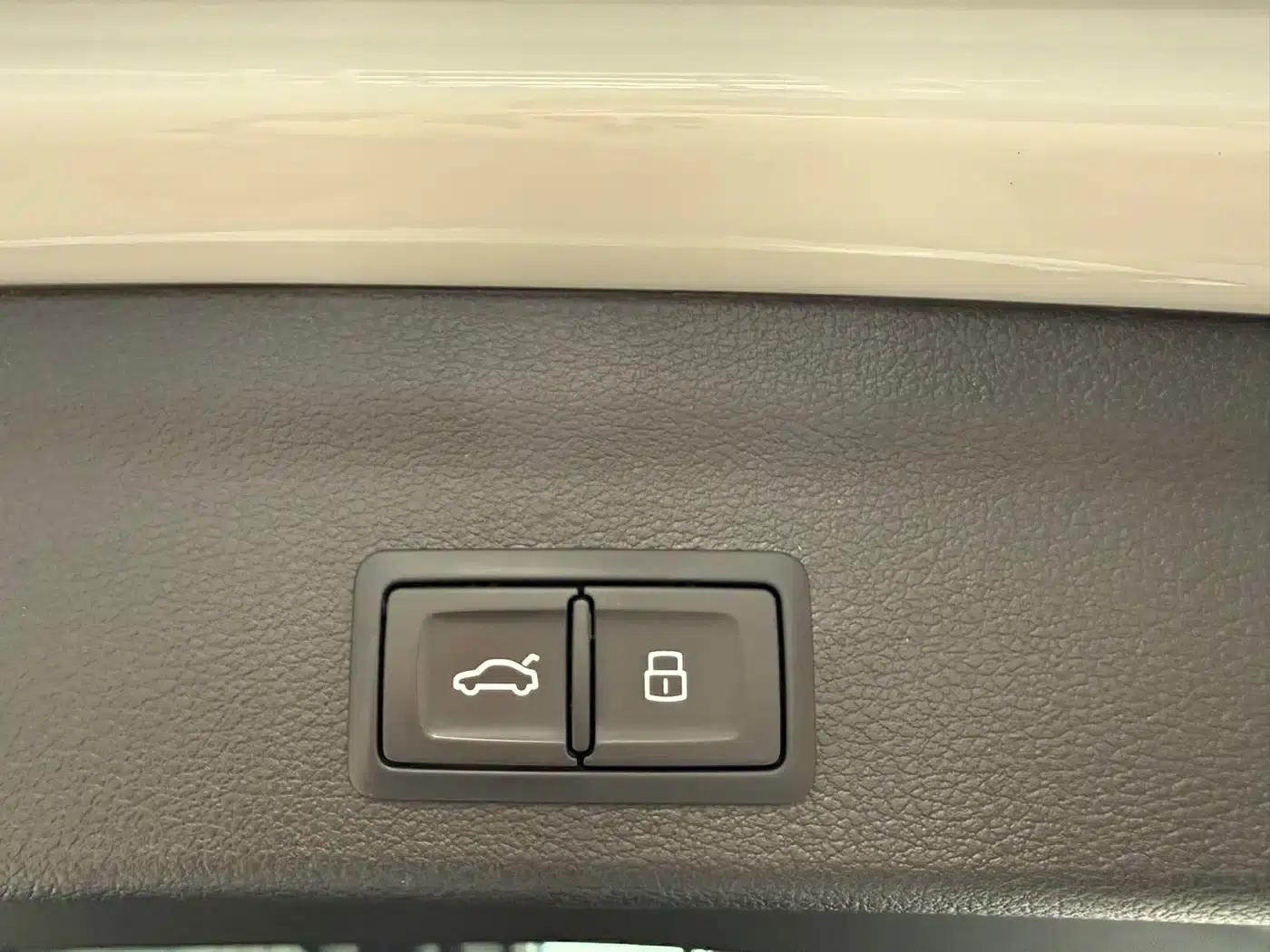 Audi Q3 2023 35 TFSI Fashion Dynamic (1.4T) — миниатюра 23
