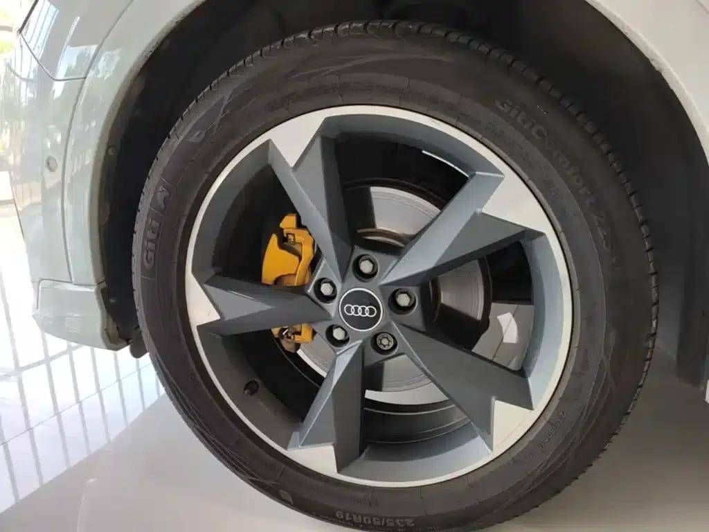 Audi Q3 2021 35 TFSI Fashion Dynamic Edition — миниатюра 23
