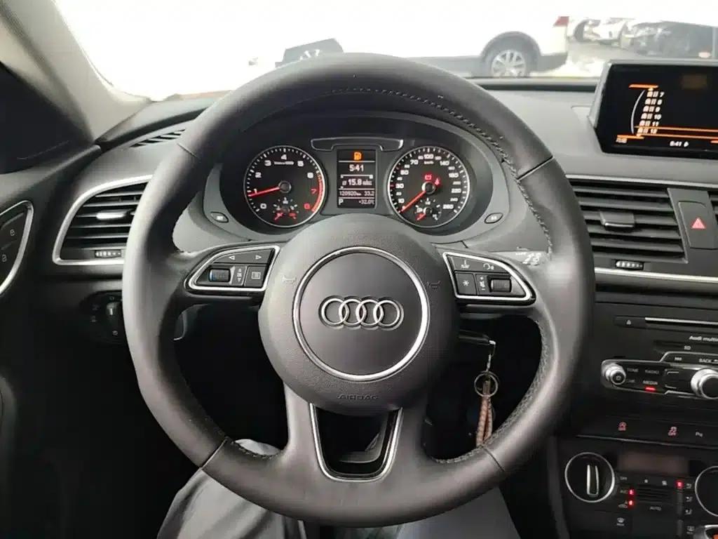 Audi Q3 2018 30th Anniversary Edition 30 TFSI Fashion Model — миниатюра 11
