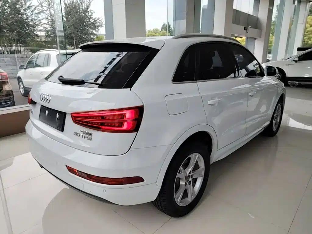 Audi Q3 2018 30th Anniversary Edition 30 TFSI Fashion Model — миниатюра 7
