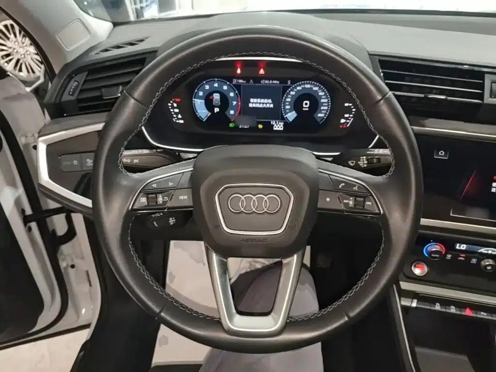 Audi Q3 2022 35 TFSI Progressive Dynamic — миниатюра 11