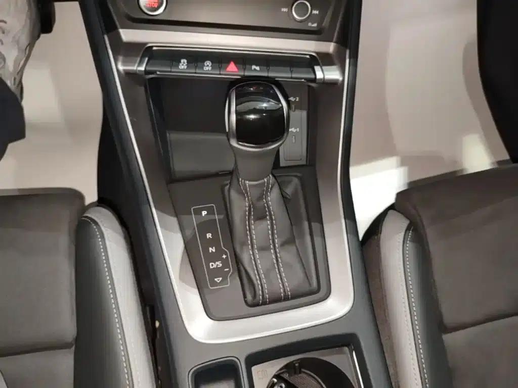 Audi Q3 2022 35 TFSI Progressive Dynamic — миниатюра 14