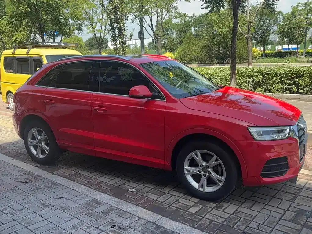 Audi Q3 2018 30th Anniversary Edition 30 TFSI Fashion Model — миниатюра 6